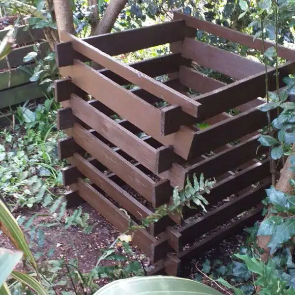 Thorndown-Blackthorn-compost-heap