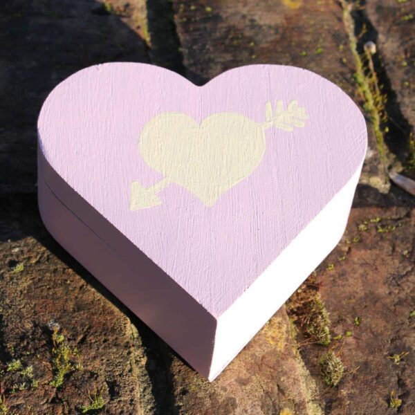Thorndown-Cheddar-Pink-and-Bath-Cream-wood-paint