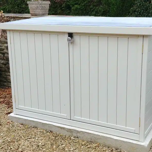 Thorndown-Dulcote-Stone-Wood-Paint-on-Bike-Shed