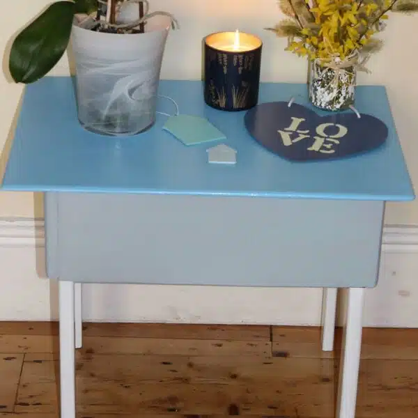 Thorndown Greylake-Wood-Paint-table-body