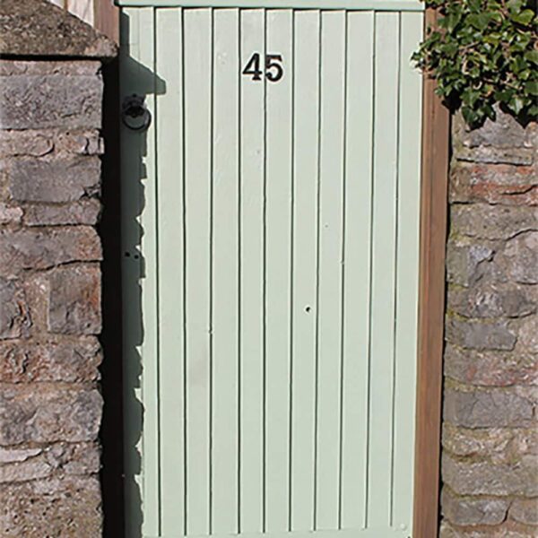 Thorndown-Parlyte-Green-Wood-Paint-gate