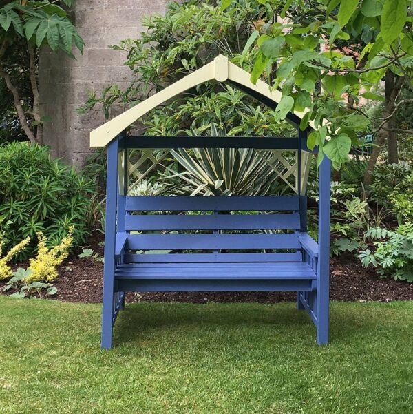 Thorndown-Peregrine-Blue-and-Bath-Cream-wood-paint