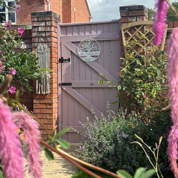 Thorndown-Rock-Rose-Wood-Paint_Luke-The-Pink-Gardener