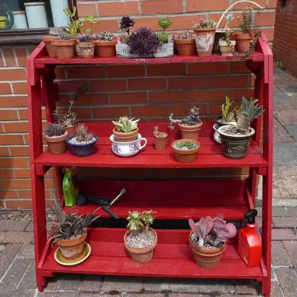 Thorndown-Rowan-Berry-Red-wood-paint-plant-stand