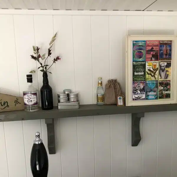 Anthracite-Grey-Thorndown-wood-paint-shelf-LYG2018ep7