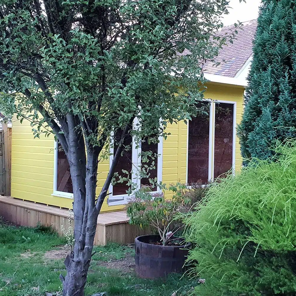 Thorndown-Golden-Somer-Swan-White-Summerhouse