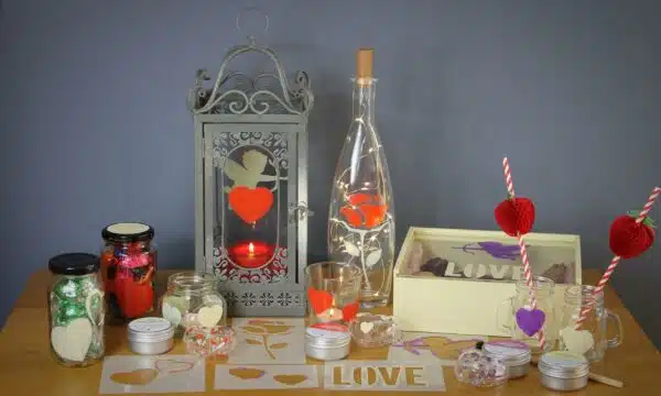 Thorndown-Love Stencil Craft Pack-Homepage