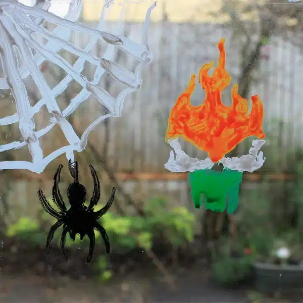 Thorndown-Peelable Glass Paint-Halloween-spider-and-skull-stencil