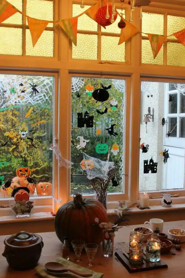 Thorndown-Peelable-Glass-Paint-Halloween-stencils-windows