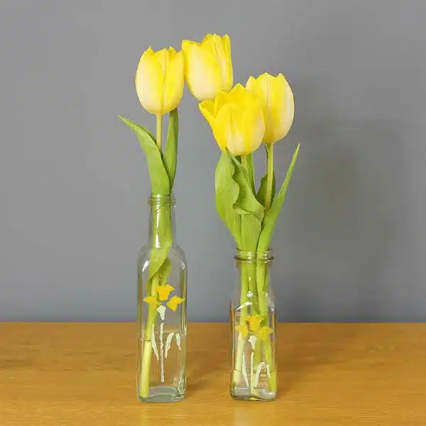 Thorndown-Peelable-Glass-Paint-daffodil-vases