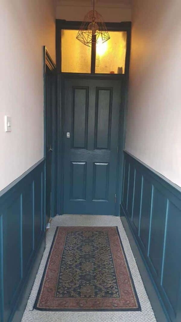 Hallway-woodwork-painted-in-Thorndown-Avalon-Blue