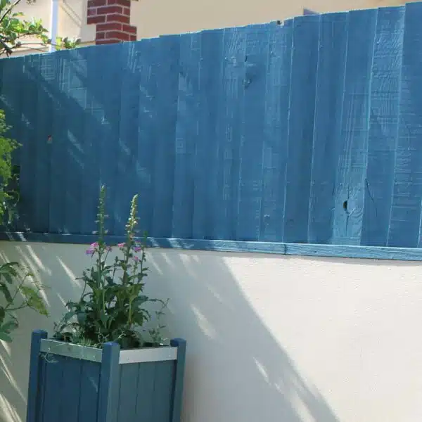 Thorndown-Brue-Blue-1-coat-on-fence