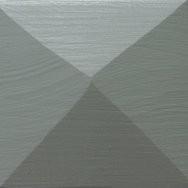 Thorndown-Grey-Heron-Wood-Paint-painted-pyramid