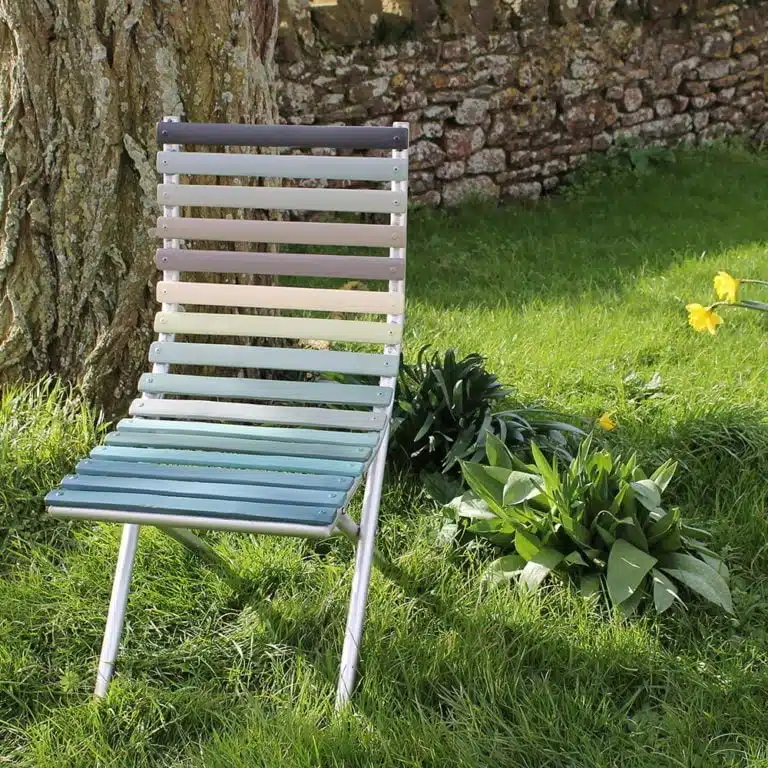 Thorndown-Somerset-Heritage-Colour-Collection-Wood-Paint-colours-on-slatted-garden-chair