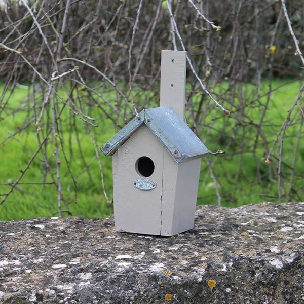 Thorndown-Tor-Stone-Wood-Paint-Bird-House