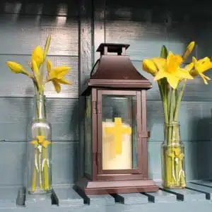 Thorndown-Easter-stencils-daffodils-and-cross-lantern