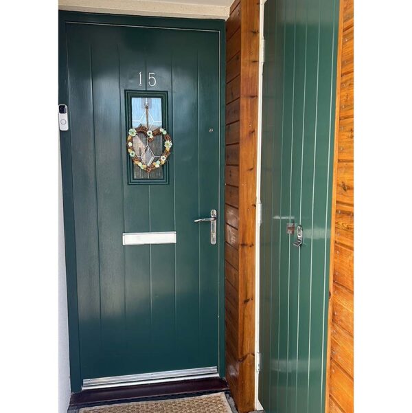 Thorndown-Field-Green-Wood-Paint_Front-Door