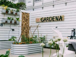 Thorndown-Swan-White-Wood-Paint_Lynne-Lambourne-GARDENA-Chelsea-Flower-Show-2023_8