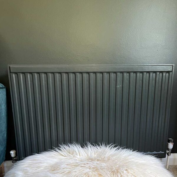 Thorndown-Yew-Green-Wall-Paint-on-radiator-and-wall
