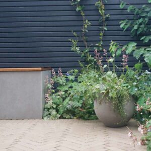 ameliabouquetgardendesign-Fence-in-Thorndown-RAL-7016-Anthracite-Grey-Wood-Paint_6s