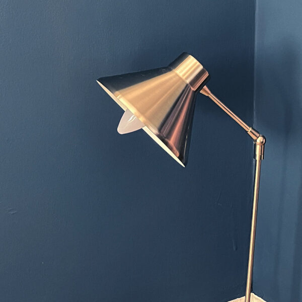 Thorndown-Bishop-Blue-Wall-Paint
