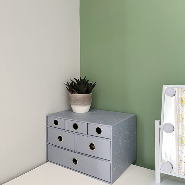 Thorndown-Reed-Green-with-Greymond-Wall-Paint