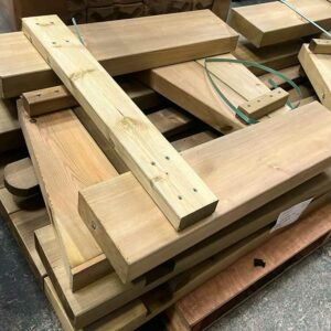 Hutton-Melrose-Dining-Set-on-pallet2