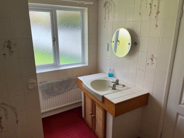 Bathroom-before_2