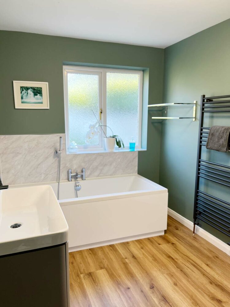 Thorndown-Bullrush-Green-and-Swan-White-Wall-Paint-in-bathroom_1